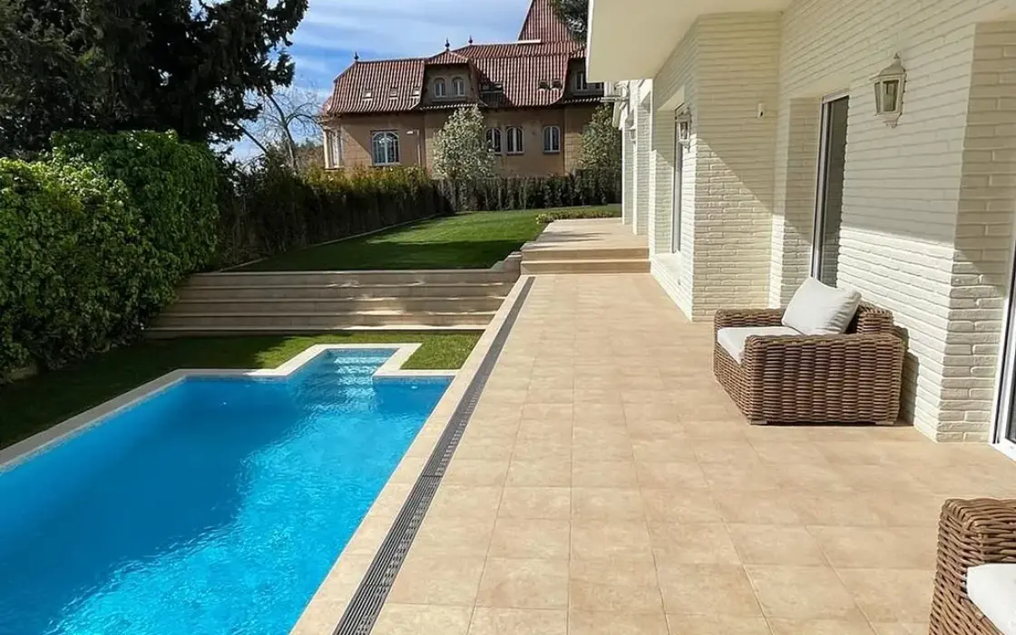 Ексклюзивна вілла з 5 спальнями та видом на море в Барселоні