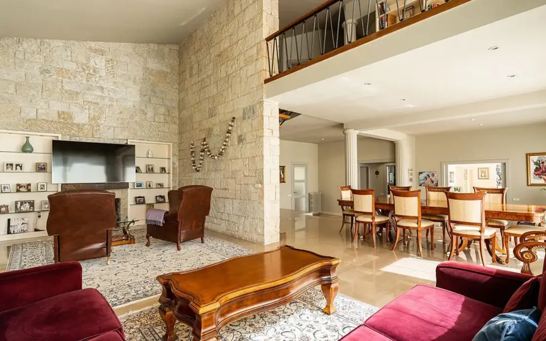 Ексклюзивна вілла з 5 спальнями та видом на море в Барселоні