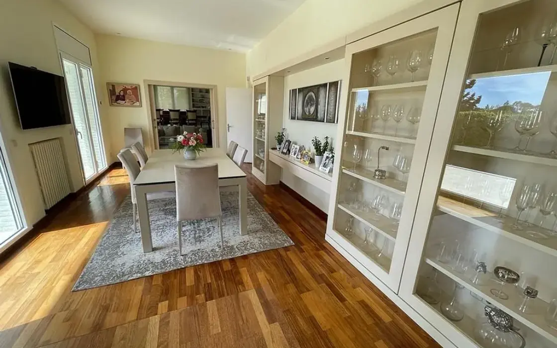 Ексклюзивна вілла з 5 спальнями та видом на море в Барселоні