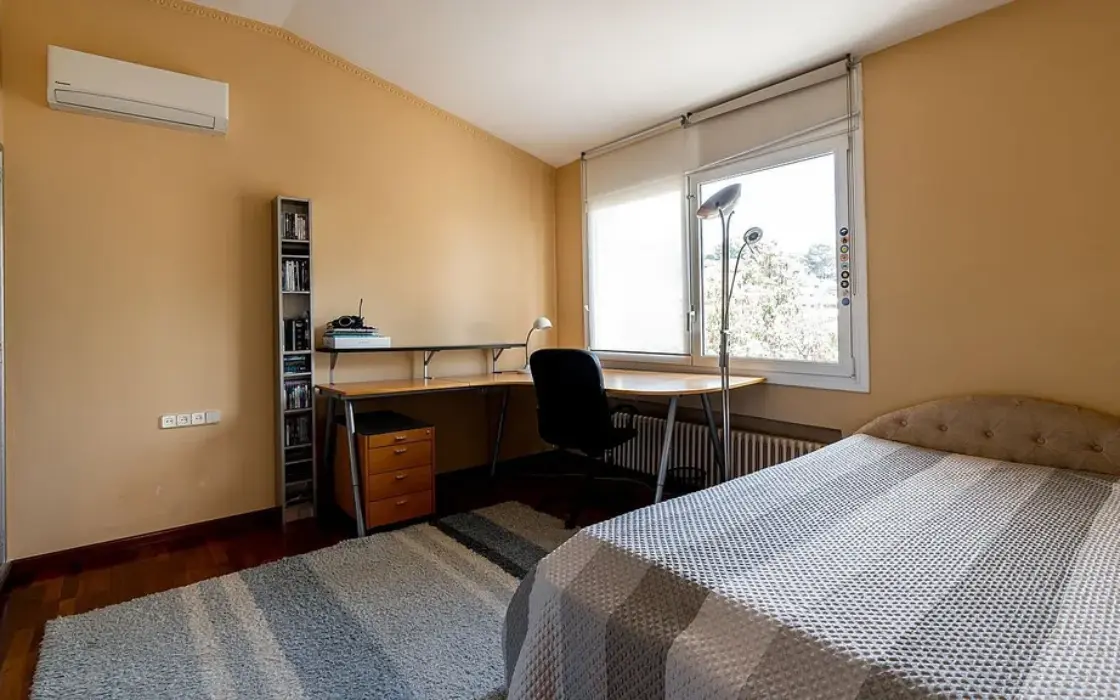 Ексклюзивна вілла з 5 спальнями та видом на море в Барселоні