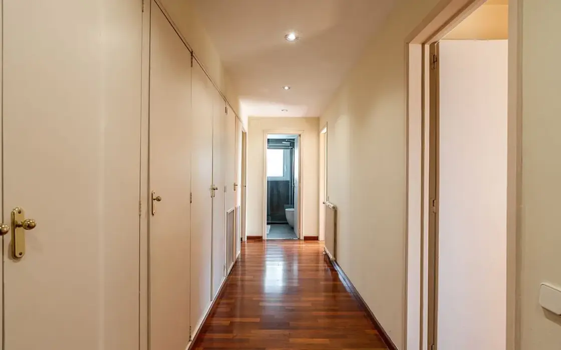 Ексклюзивна вілла з 5 спальнями та видом на море в Барселоні