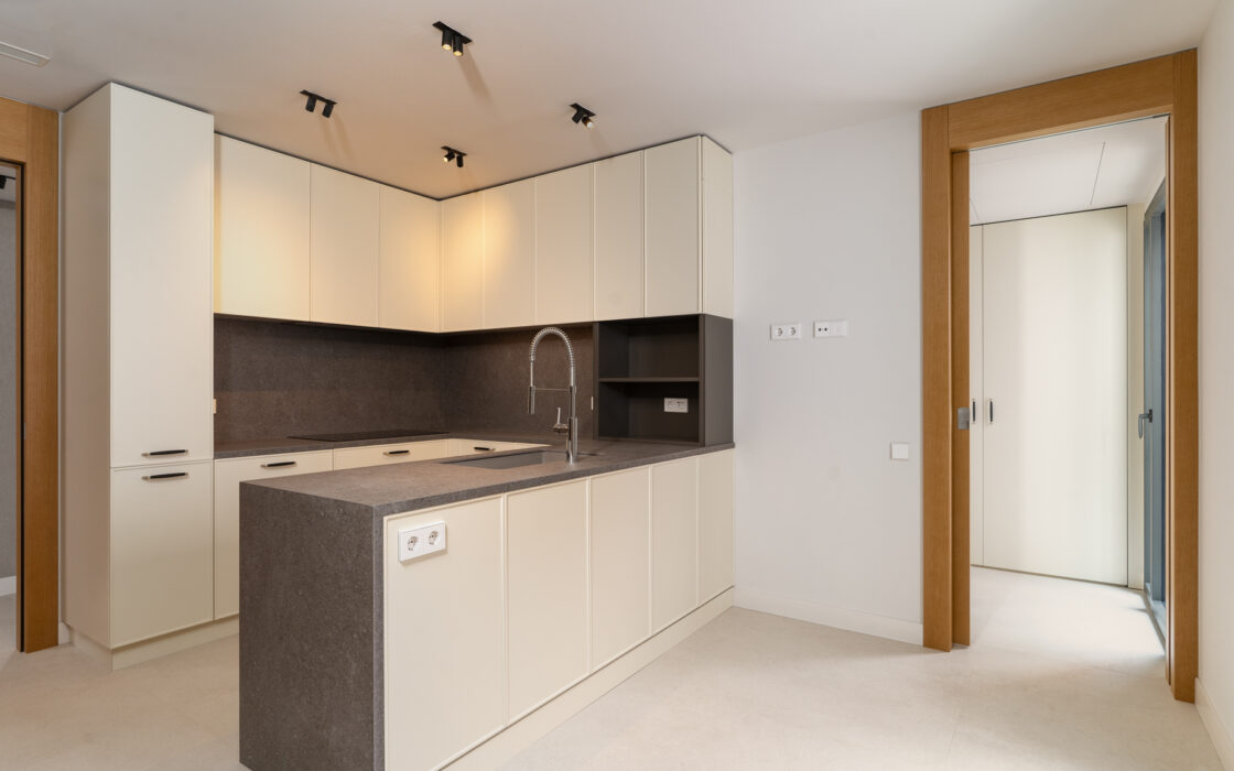 Квартири з терасою в новобудові Барселона Саррія-Сан-Жервасі