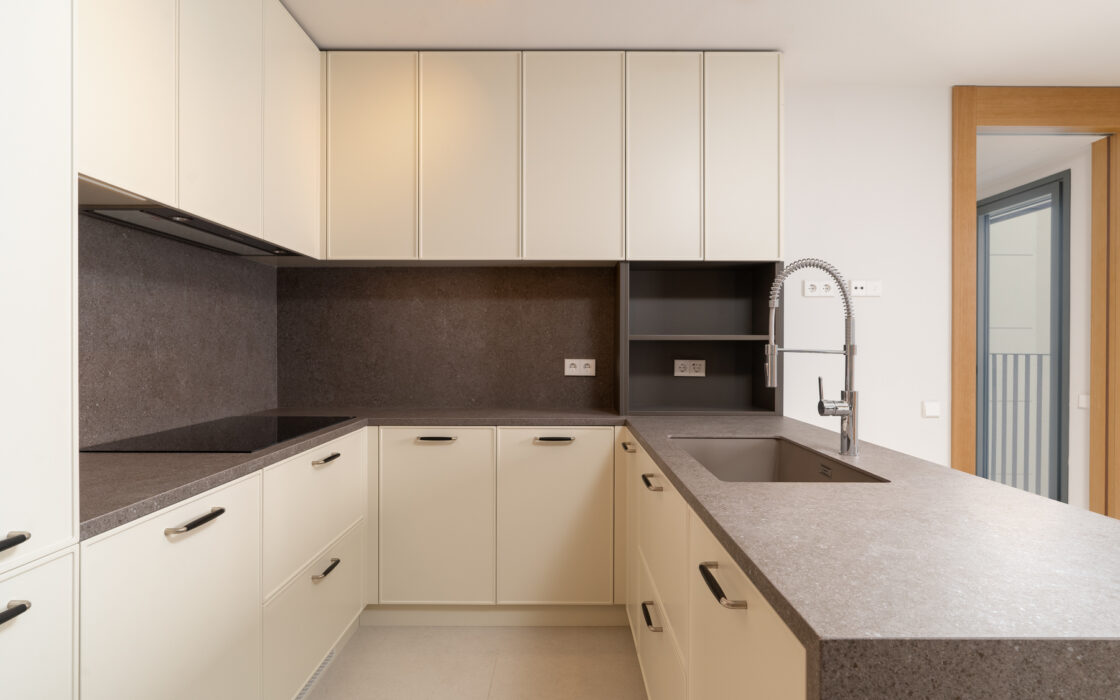 Квартири з терасою в новобудові Барселона Саррія-Сан-Жервасі