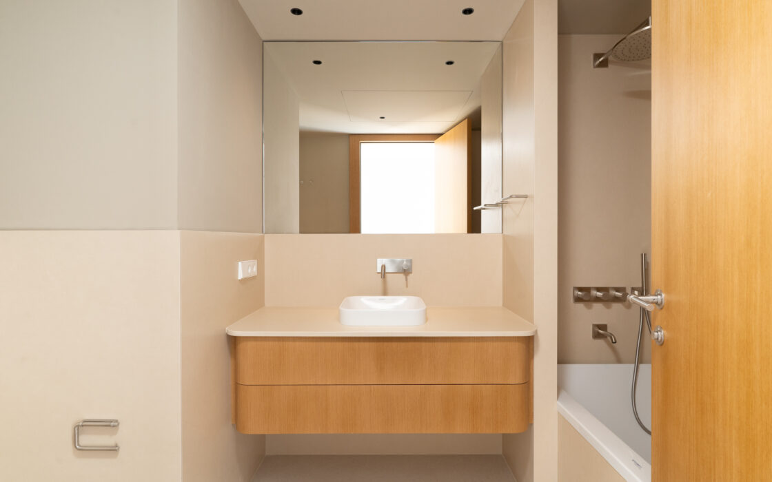 Квартири з терасою в новобудові Барселона Саррія-Сан-Жервасі