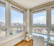 Элегантная квартира с панорамным видом в центре Барселоны
