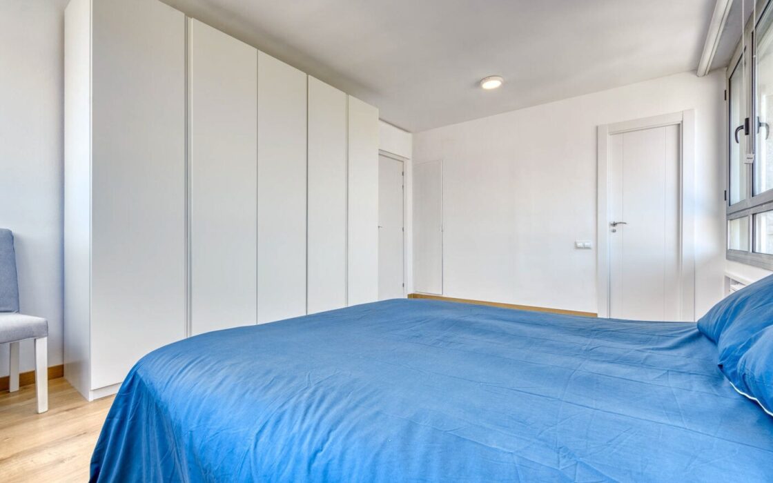 Элегантная квартира с панорамным видом в центре Барселоны