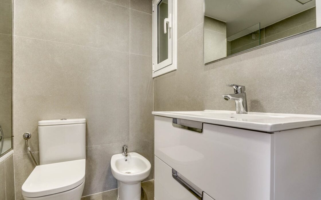 Элегантная квартира с панорамным видом в центре Барселоны