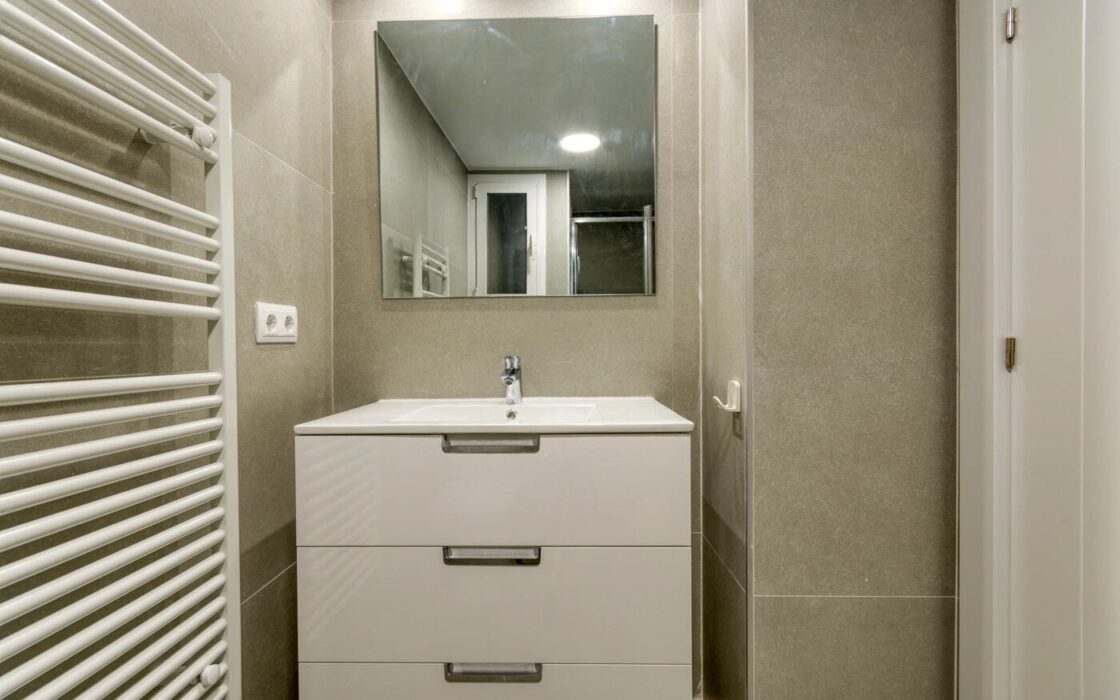 Элегантная квартира с панорамным видом в центре Барселоны