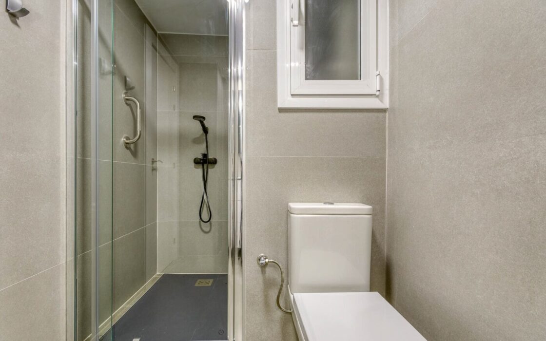 Элегантная квартира с панорамным видом в центре Барселоны