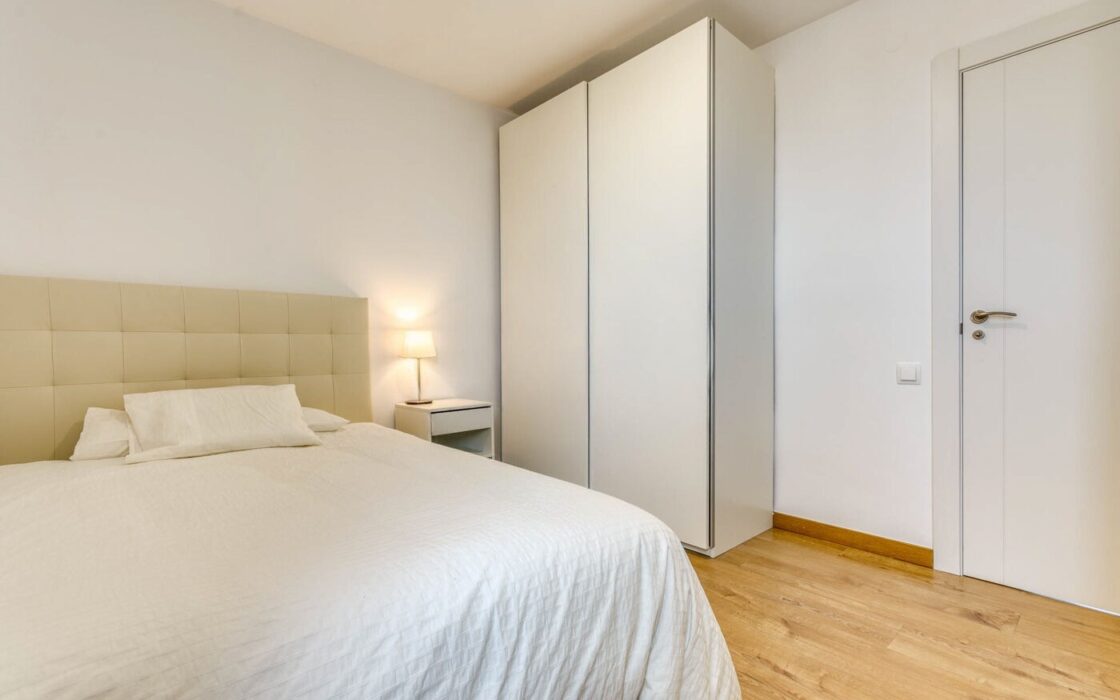 Элегантная квартира с панорамным видом в центре Барселоны