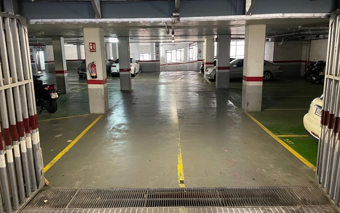 Элегантная квартира с панорамным видом в центре Барселоны