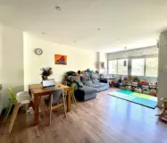 Ремонтована квартира в Побленоу, Барселона, 3 кімнати