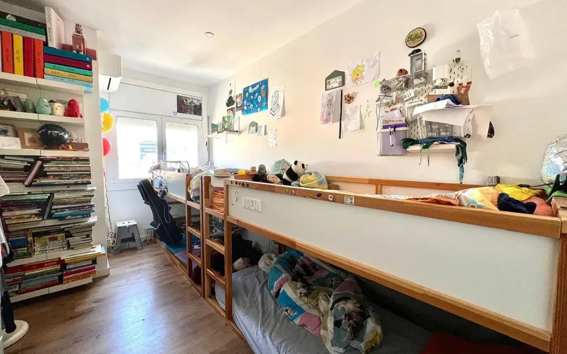 Ремонтована квартира в Побленоу, Барселона, 3 кімнати