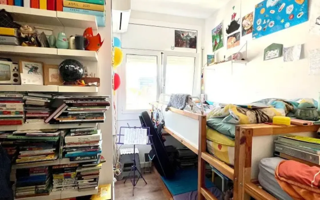 Ремонтована квартира в Побленоу, Барселона, 3 кімнати