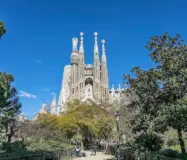 Современные квартиры в Барселоне у Саграда Фамилия 2-4 спальни