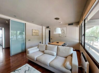 Елегантна квартира 90 кв.м в престижному районі Барселони