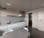 Елегантна квартира 90 кв.м в престижному районі Барселони