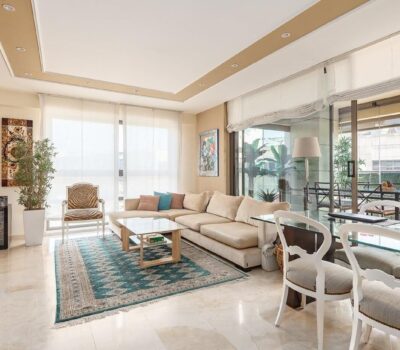 Квартира 3 кімнати в Барселоні біля моря з терасою 30 кв.м