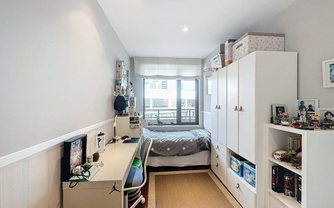 Квартира 3 кімнати в Барселоні біля моря з терасою 30 кв.м