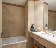 Квартира 3 кімнати в Барселоні біля моря з терасою 30 кв.м