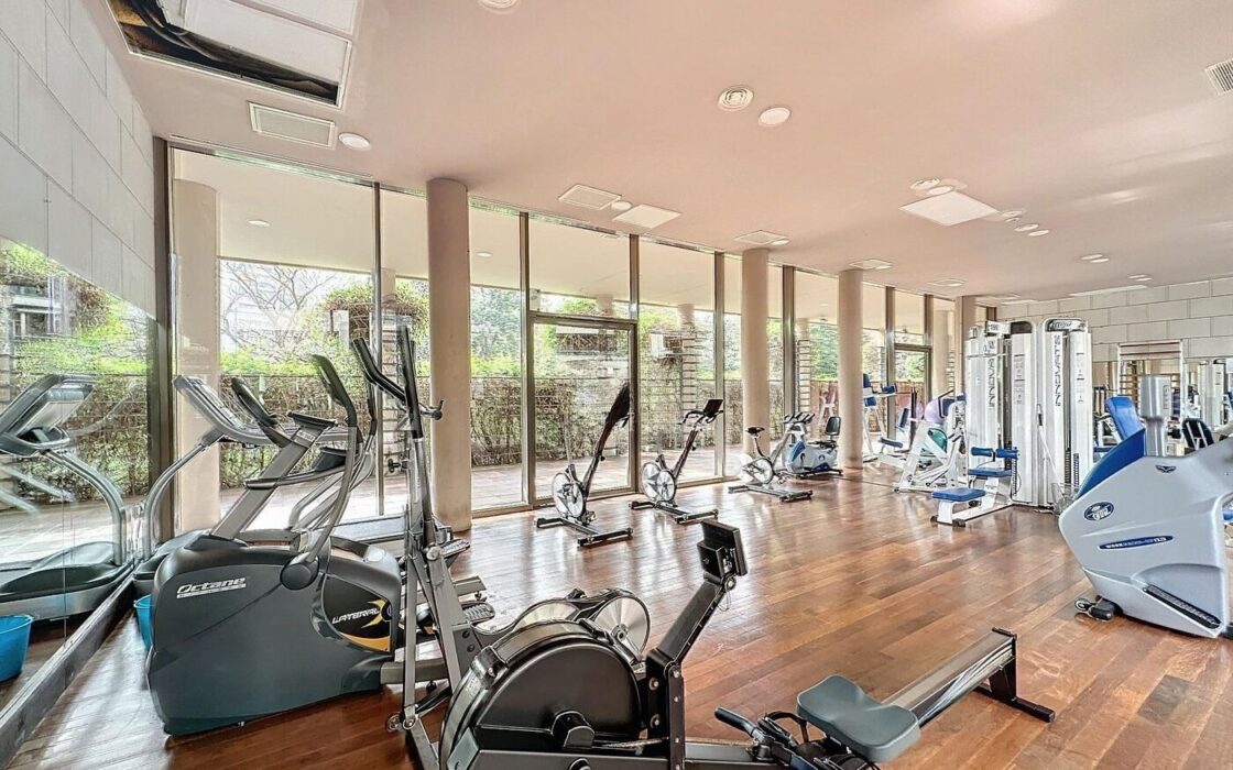 Квартира 3 кімнати в Барселоні біля моря з терасою 30 кв.м