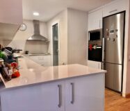 Квартира 86 кв.м з 4 спальнями у Сагради Фамілія Барселона