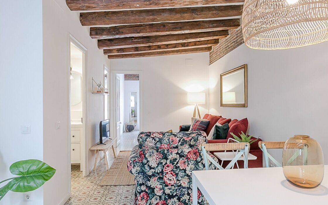 Квартира 67 кв.м з балконом у Барселоні на вулиці Lluna