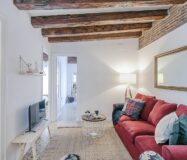 Квартира 67 кв.м з балконом у Барселоні на вулиці Lluna