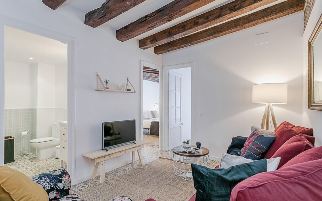 Квартира 67 кв.м з балконом у Барселоні на вулиці Lluna