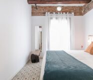 Квартира 67 кв.м з балконом у Барселоні на вулиці Lluna