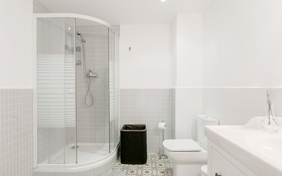 Квартира 67 кв.м з балконом у Барселоні на вулиці Lluna