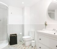 Квартира 67 кв.м з балконом у Барселоні на вулиці Lluna