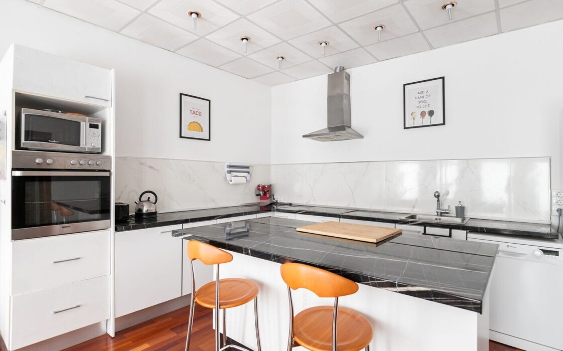 Простора квартира 125 кв.м з балконами в Сант Жерваси