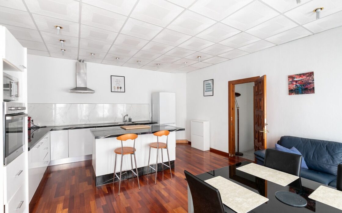 Простора квартира 125 кв.м з балконами в Сант Жерваси