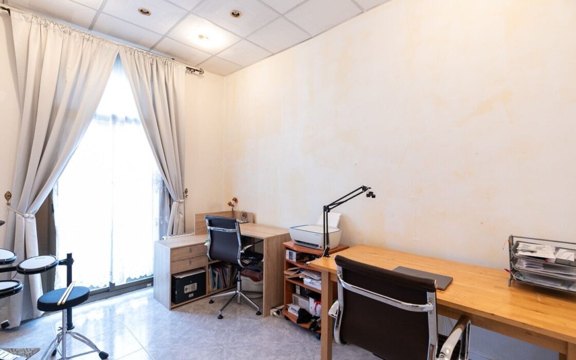 Простора квартира 125 кв.м з балконами в Сант Жерваси