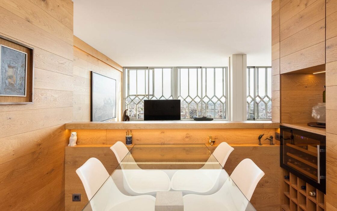 Ексклюзивна квартира з панорамними видами на Барселону 100 кв.м