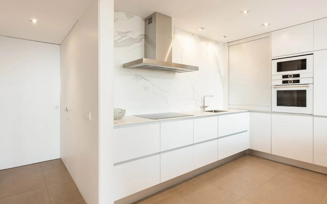 Ексклюзивна квартира з панорамними видами на Барселону 100 кв.м