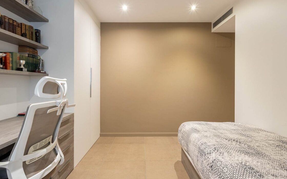 Ексклюзивна квартира з панорамними видами на Барселону 100 кв.м