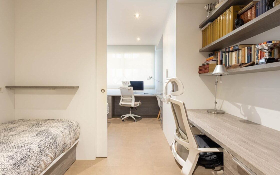 Ексклюзивна квартира з панорамними видами на Барселону 100 кв.м