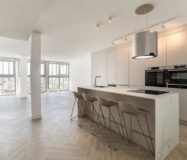 Ексклюзивна квартира 95 кв.м з панорамними видами в Барселоні