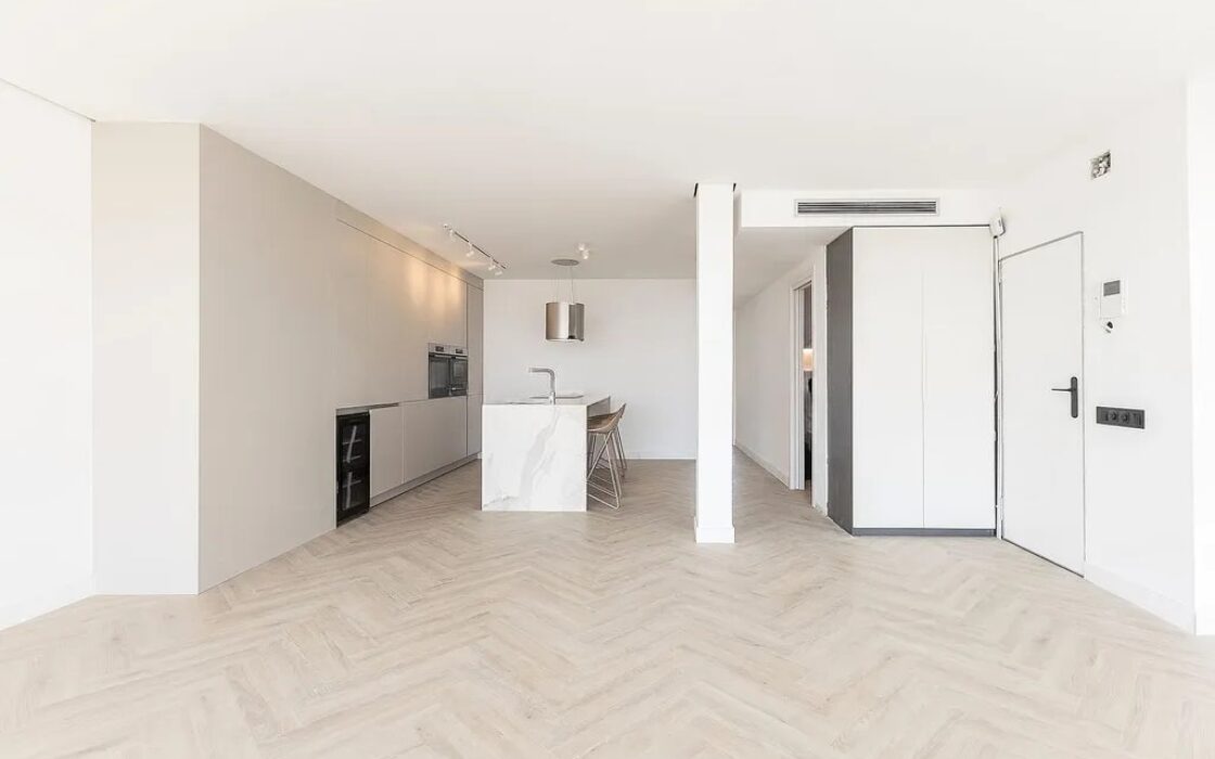 Ексклюзивна квартира 95 кв.м з панорамними видами в Барселоні