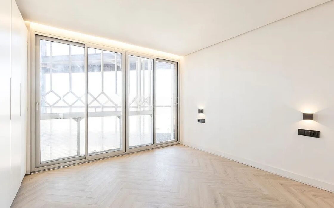 Ексклюзивна квартира 95 кв.м з панорамними видами в Барселоні