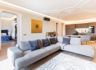 Элитная квартира 131 кв.м с видом на Порт в Барселоне