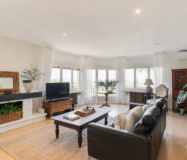 Ексклюзивний будинок в Ла Флоресте з терасами та панорамним видом