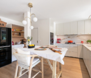 Ексклюзивний будинок в Ла Флоресте з терасами та панорамним видом