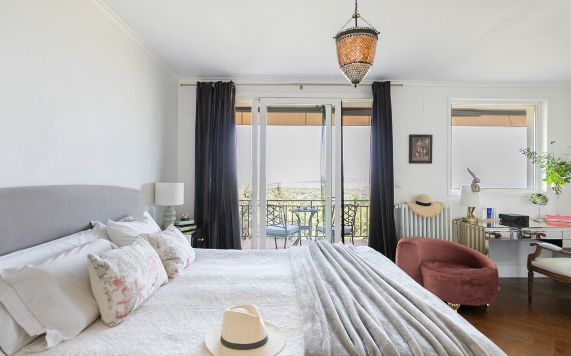 Ексклюзивний будинок в Ла Флоресте з терасами та панорамним видом