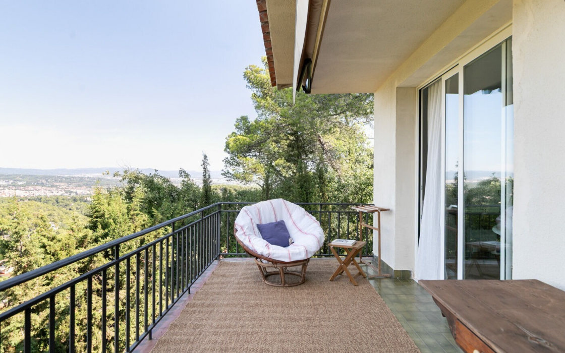 Ексклюзивний будинок в Ла Флоресте з терасами та панорамним видом