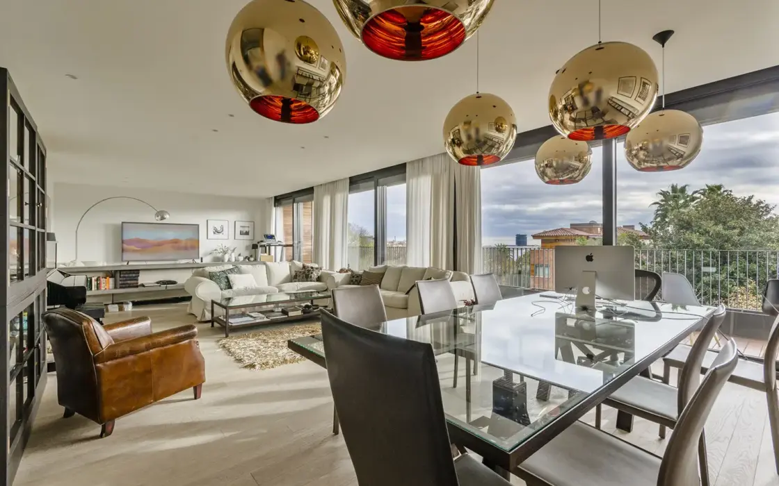 Елітна квартира 300 кв.м з терасою в Педральбесі Барселони