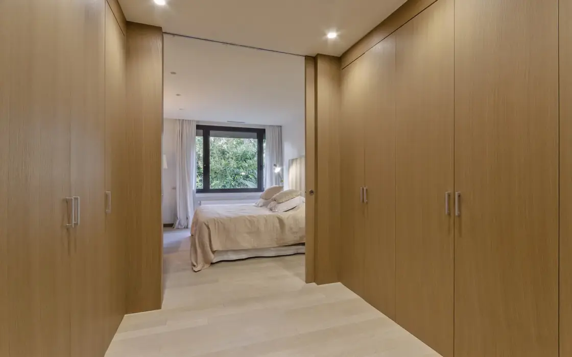 Елітна квартира 300 кв.м з терасою в Педральбесі Барселони