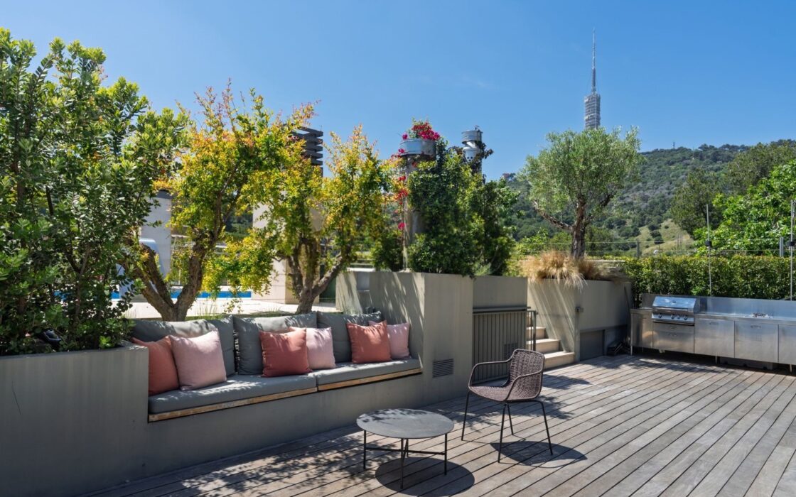 Ексклюзивний пентхаус з терасами в Барселоні 160 кв.м